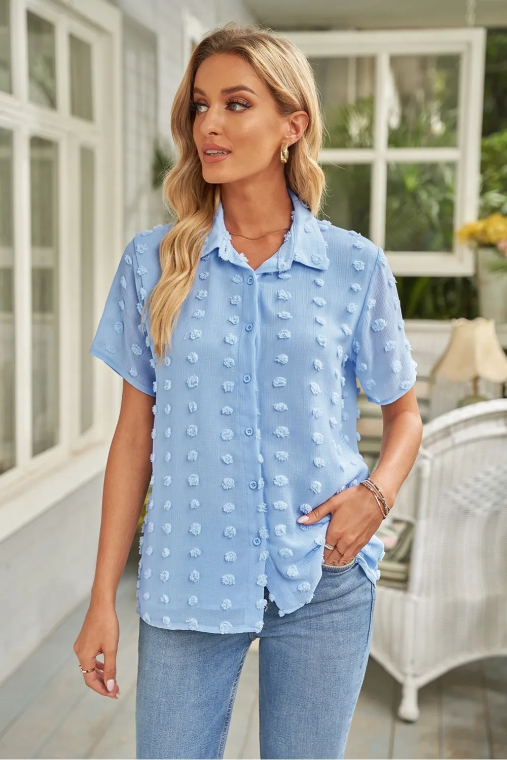 Camisa azul lunares