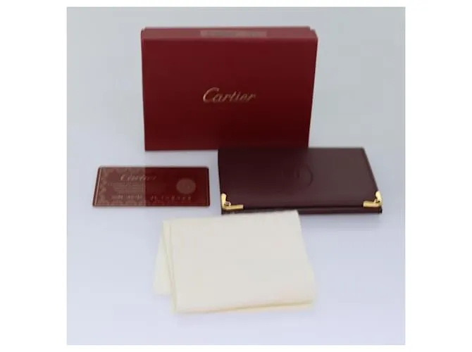 Estuche para tarjetas CARTIER de cuero rojo vino Auth 78617 Burdeos 
