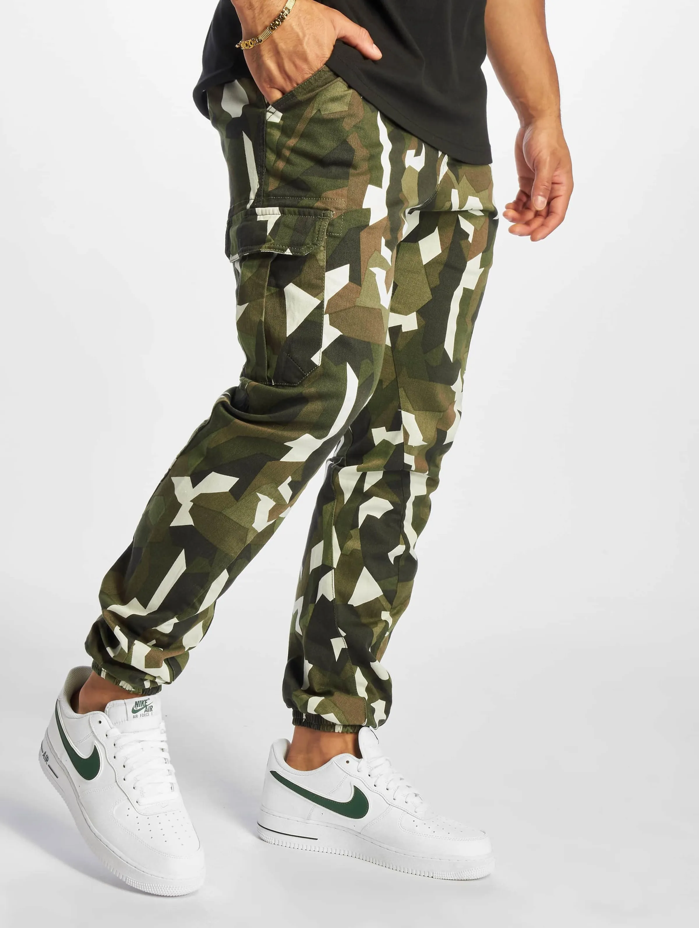 Geometric Stretch Twill