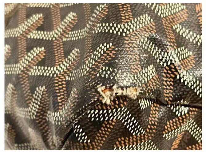 Goyard San Louis Marrón oscuro 