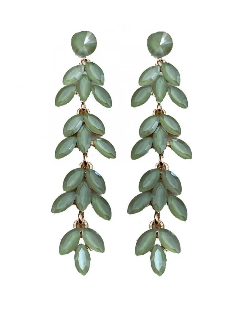 LARGOS PENDIENTES DE FIESTA VERDES TONO CLARO PARA BODAS Y EVENTOS