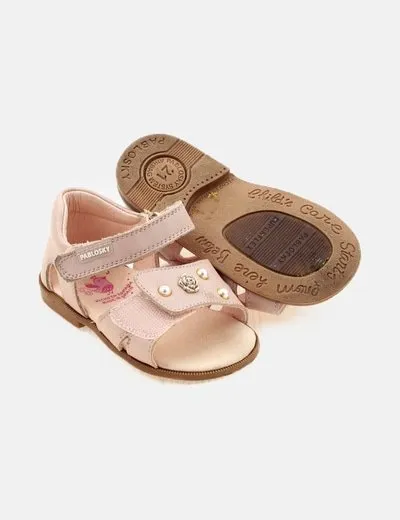 Pablosky Sandalia rosa borlas