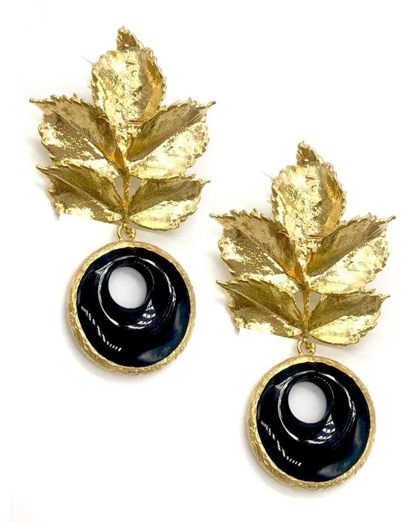 PENDIENTES FAVORECEDORES CON DISEÑO DE HOJAS Y ARO NEGRO COLGANTE