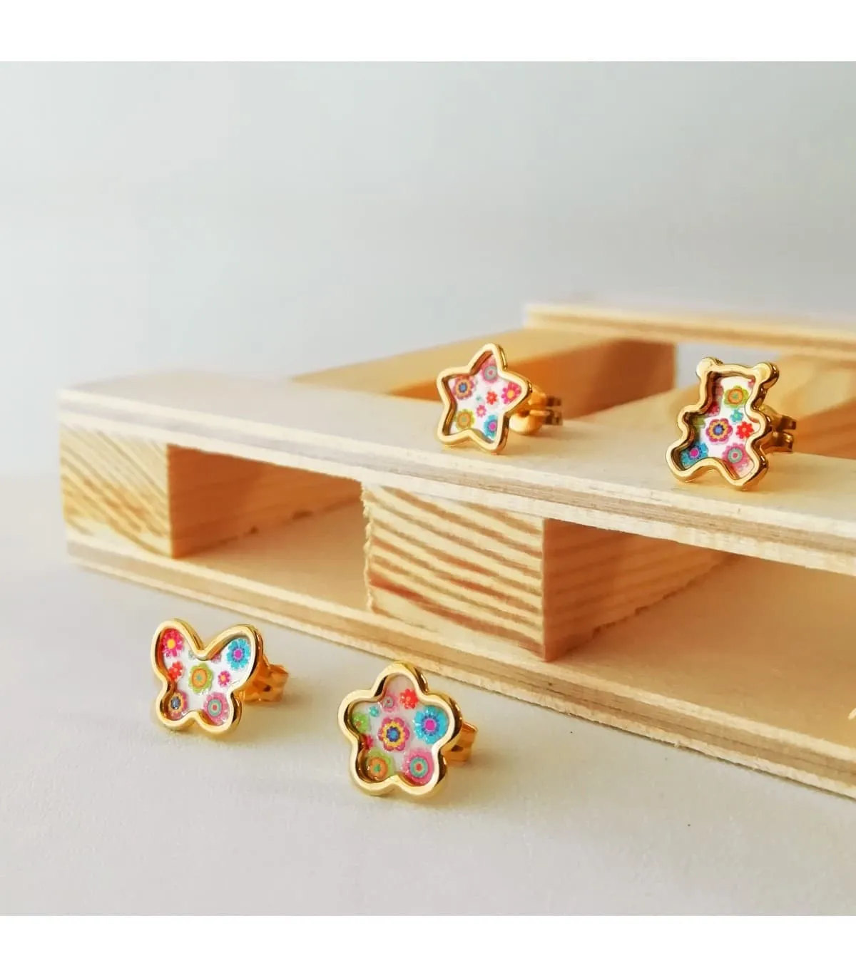 Pendientes Niña Aloha Oro 18K Estrella 8mm