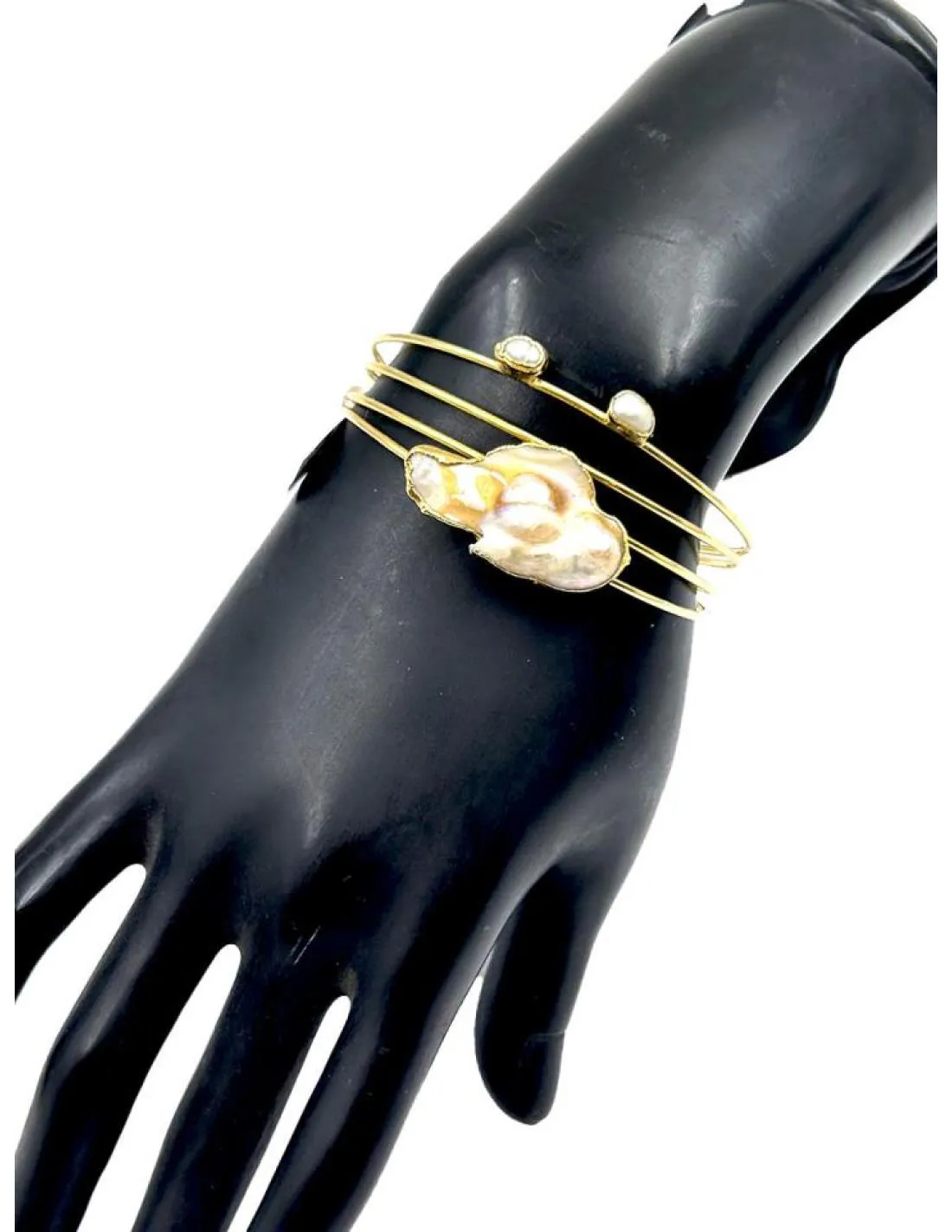 PULSERAS DORADAS DE PERLAS JOYA ELEGANTE PARA BODA Y EVENTOS